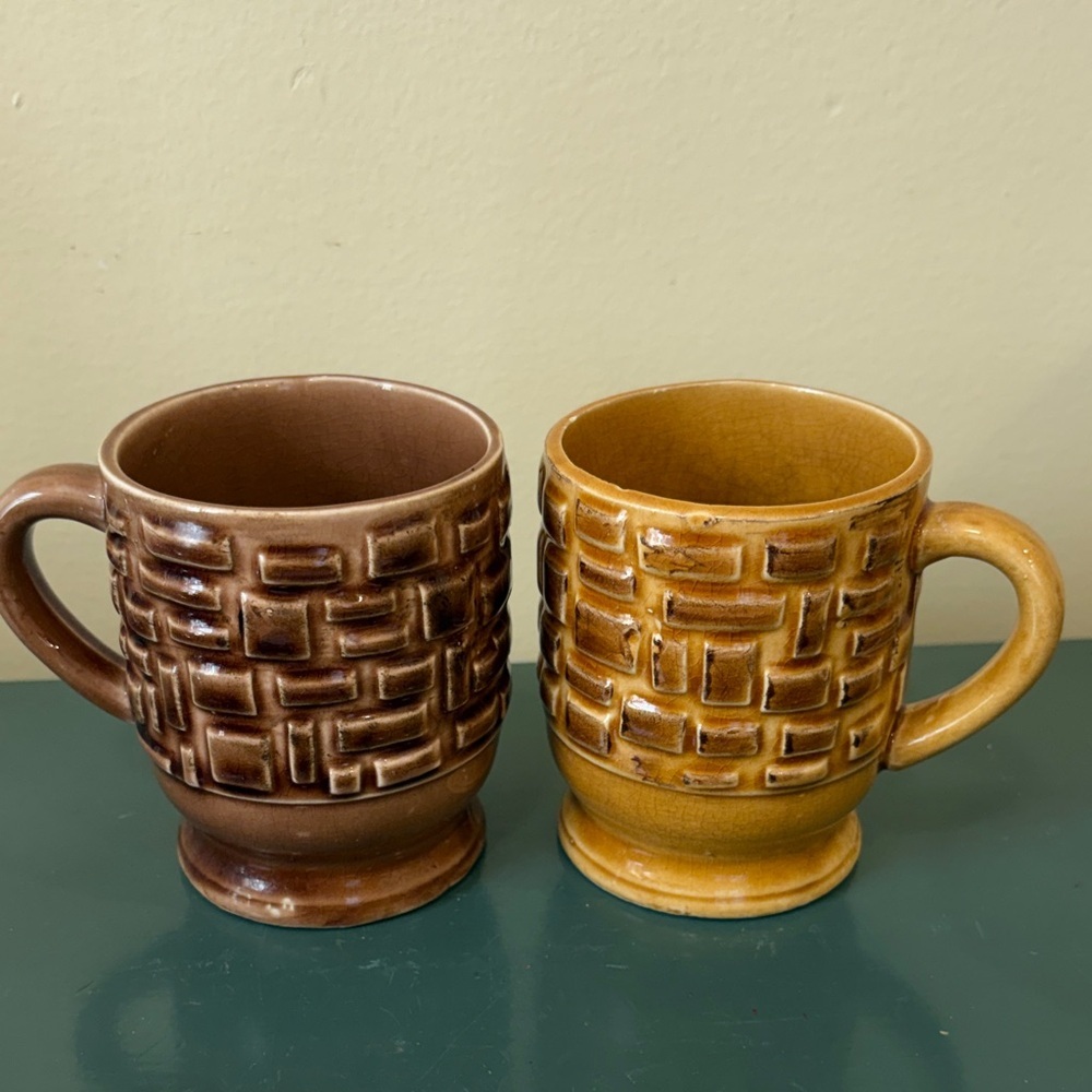 Vintage 1970s Japan Basket Weave Design Mugs - Set of 2